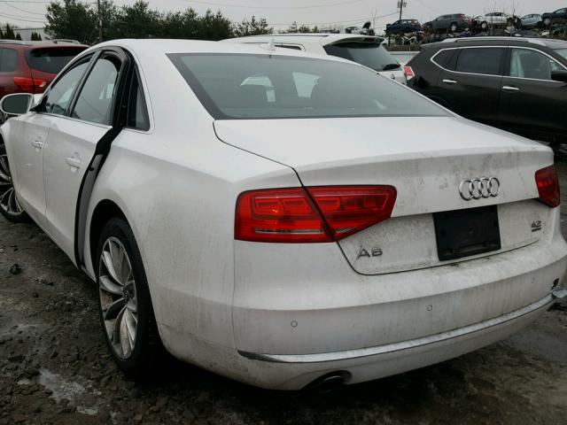 WAUAVAFD0CN021778 - 2012 AUDI A8 QUATTRO WHITE photo 3