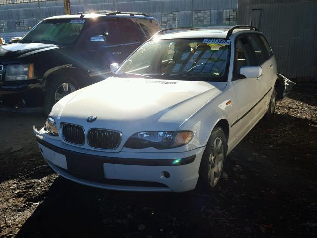 WBAEN33413PC11680 - 2003 BMW 325 IT WHITE photo 2