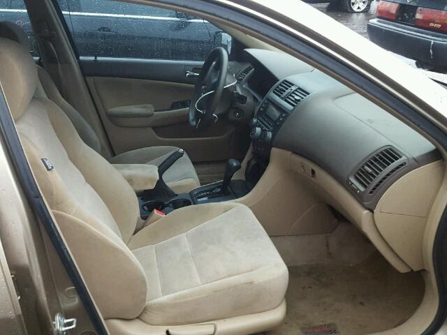 1HGCM56195A146415 - 2005 HONDA ACCORD DX GOLD photo 5