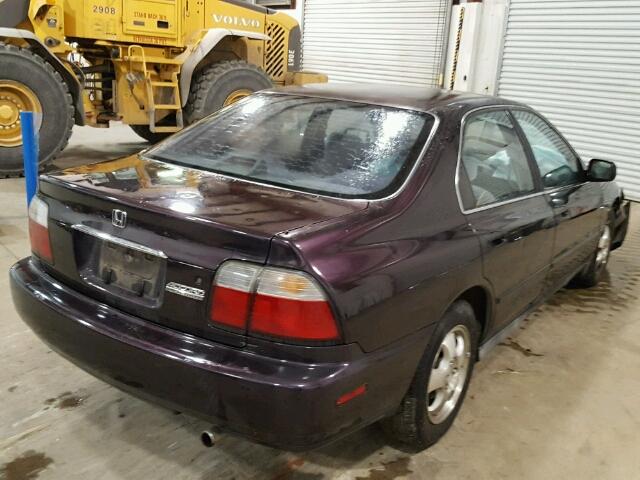 1HGCD5608VA202304 - 1997 HONDA ACCORD SE MAROON photo 4