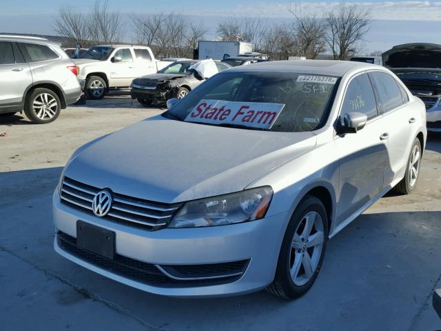 1VWBH7A31DC007253 - 2013 VOLKSWAGEN PASSAT SE SILVER photo 2