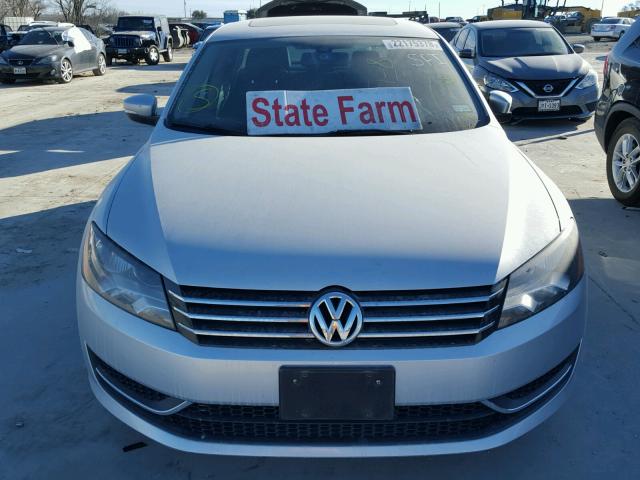 1VWBH7A31DC007253 - 2013 VOLKSWAGEN PASSAT SE SILVER photo 9