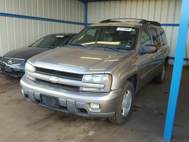 1GNET16S026115507 - 2002 CHEVROLET TRAILBLAZE BEIGE photo 2