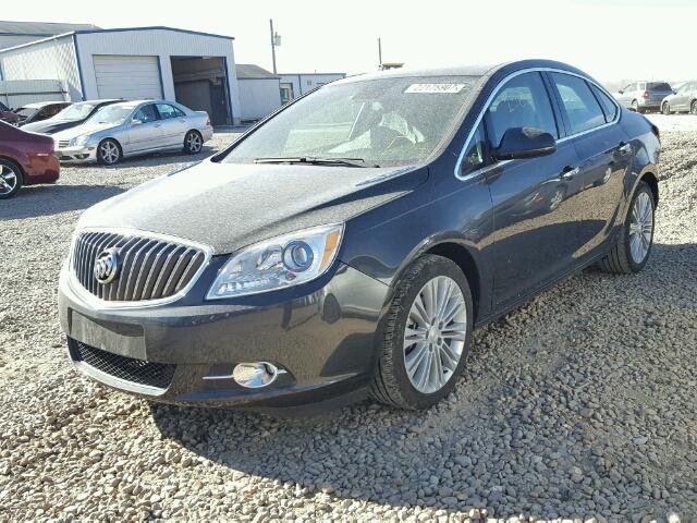 1G4PP5SK9E4170598 - 2014 BUICK VERANO GRAY photo 2