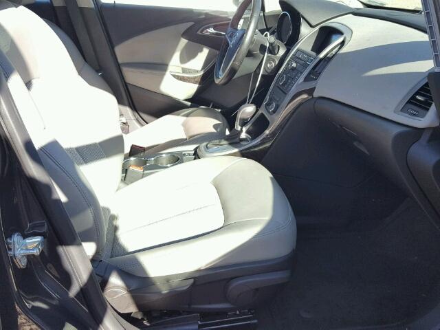 1G4PP5SK9E4170598 - 2014 BUICK VERANO GRAY photo 5