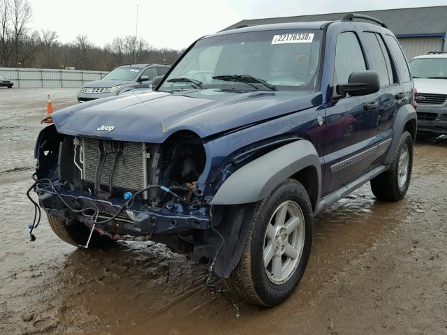 1J4GL48K15W613536 - 2005 JEEP LIBERTY SP BLUE photo 2