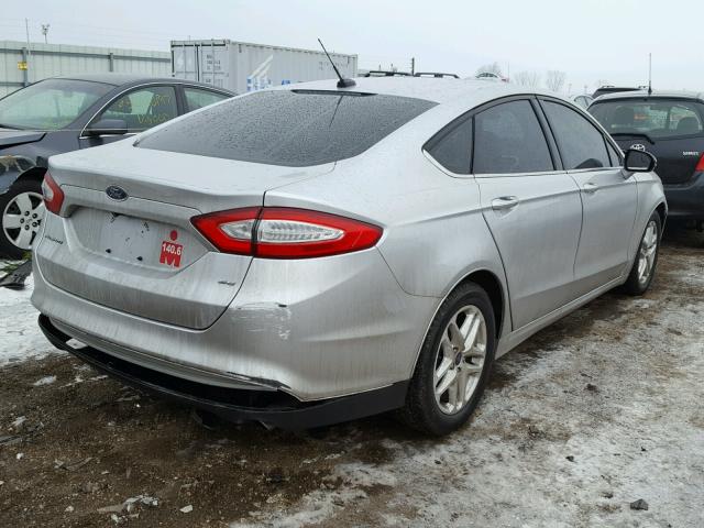 1FA6P0H73G5111068 - 2016 FORD FUSION SE SILVER photo 4