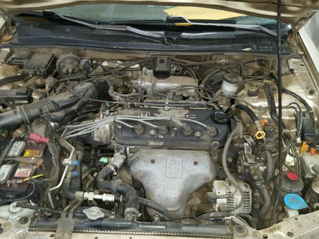 1HGCD5658RA039459 - 1994 HONDA ACCORD EX GOLD photo 7