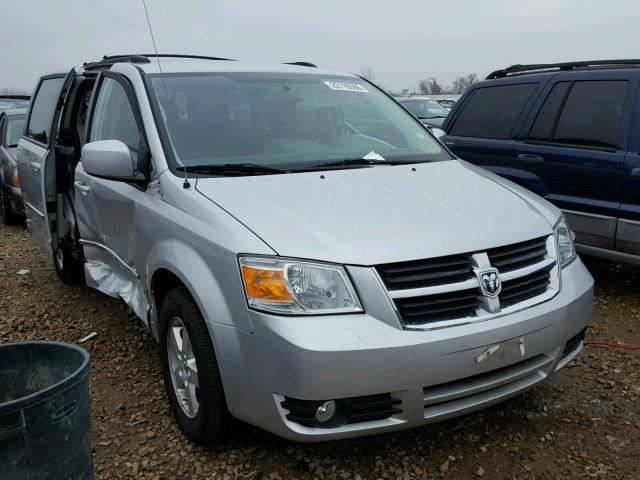 2D4RN5D1XAR460009 - 2010 DODGE GRAND CARA SILVER photo 1