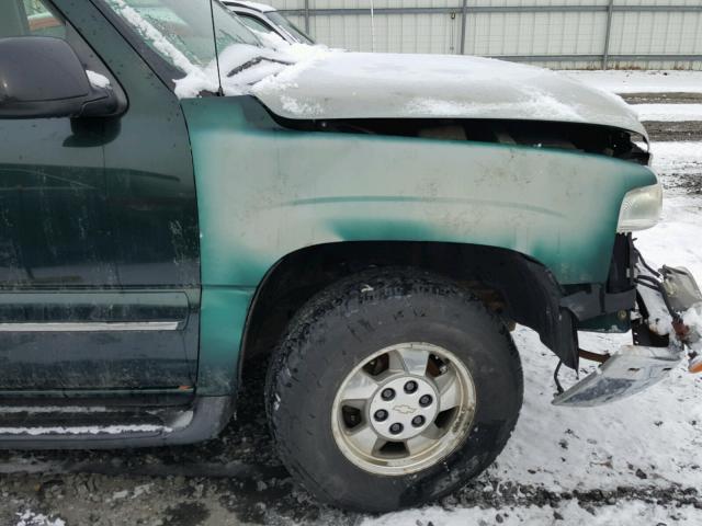 1GNFK16Z52J175980 - 2002 CHEVROLET SUBURBAN K GREEN photo 9