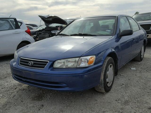 4T1BG22K3YU998286 - 2000 TOYOTA CAMRY CE BLUE photo 2