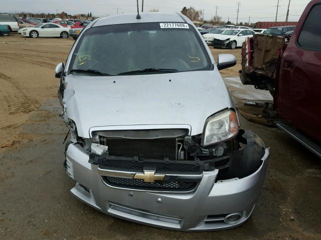 KL1TG5DE1BB263088 - 2011 CHEVROLET AVEO LT SILVER photo 9