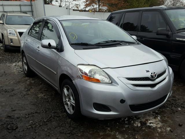 JTDBT923881207785 - 2008 TOYOTA YARIS GRAY photo 1