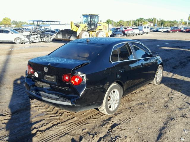 3VWSF71K27M098565 - 2007 VOLKSWAGEN JETTA 2.5 BLACK photo 4