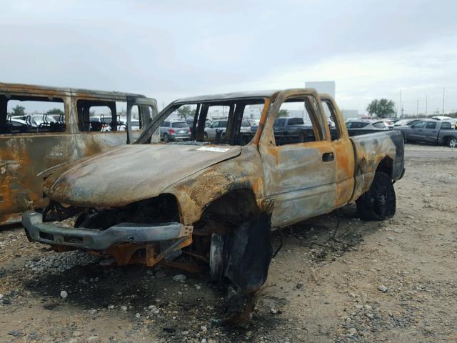 1GTHK29U36E105030 - 2006 GMC SIERRA K25 BURN photo 2