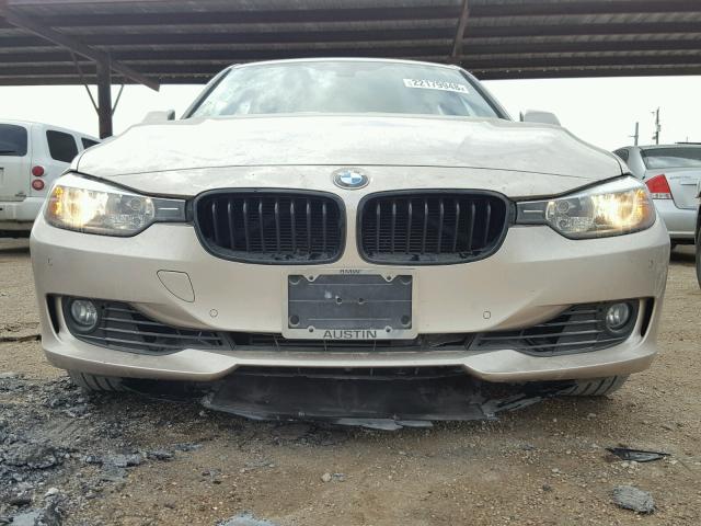 WBA3A5C54DF359270 - 2013 BMW 328 I SILVER photo 9