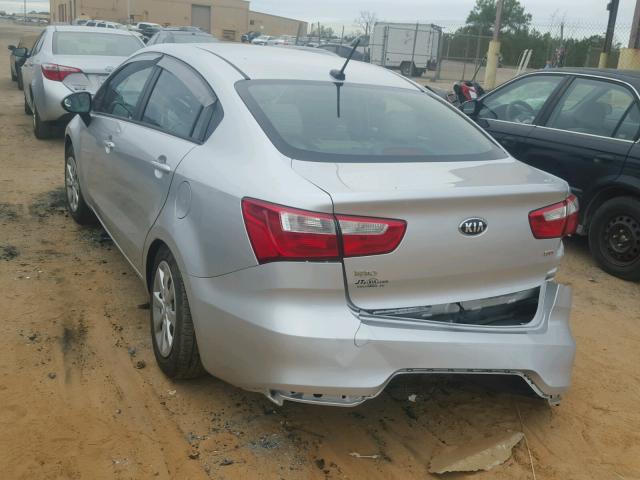 KNADM4A39H6098747 - 2017 KIA RIO LX Արծաթագույն լուսանկար 3