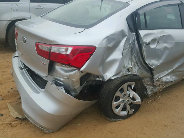 KNADM4A39H6098747 - 2017 KIA RIO LX Արծաթագույն լուսանկար 9