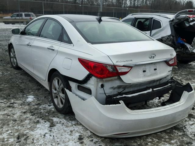 5NPEC4AC6CH324543 - 2012 HYUNDAI SONATA SE WHITE photo 3