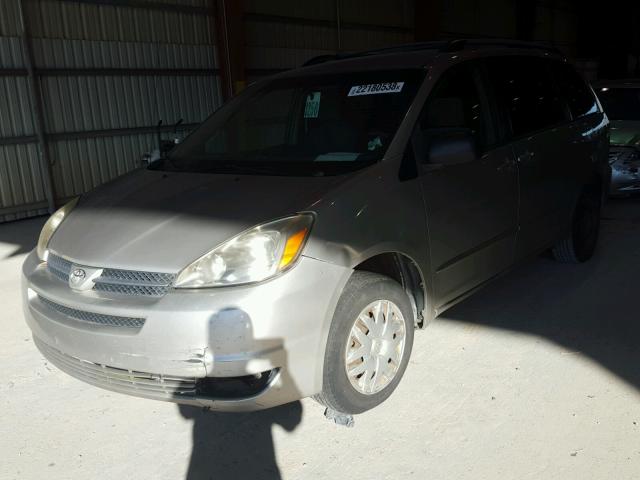 5TDZA23C05S341831 - 2005 TOYOTA SIENNA CE SILVER photo 2