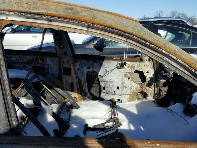 2G1WF55E849252142 - 2004 CHEVROLET IMPALA GOLD photo 5