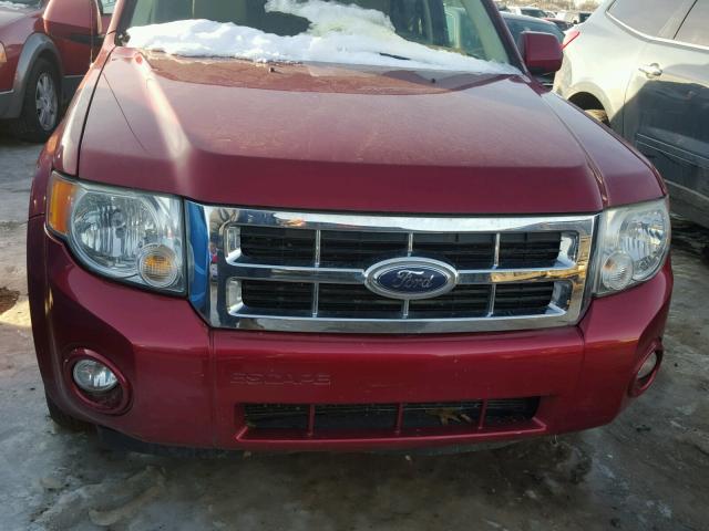 1FMCU04158KB00823 - 2008 FORD ESCAPE LIM RED photo 9