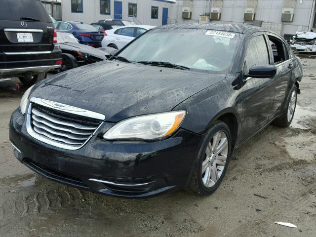 1C3CCBAB3DN660367 - 2013 CHRYSLER 200 LX BLACK photo 2