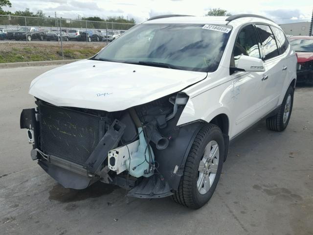 1GNKRGED9BJ164340 - 2011 CHEVROLET TRAVERSE L WHITE photo 2