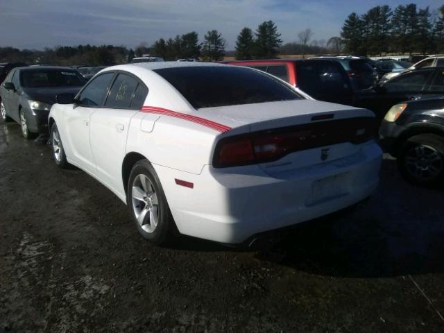 2B3CL3CG5BH530480 - 2011 DODGE CHARGER WHITE photo 3