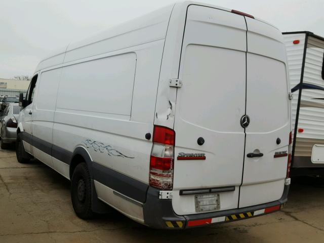 WD3PE8CC2C5723287 - 2012 MERCEDES-BENZ SPRINTER 2 WHITE photo 3