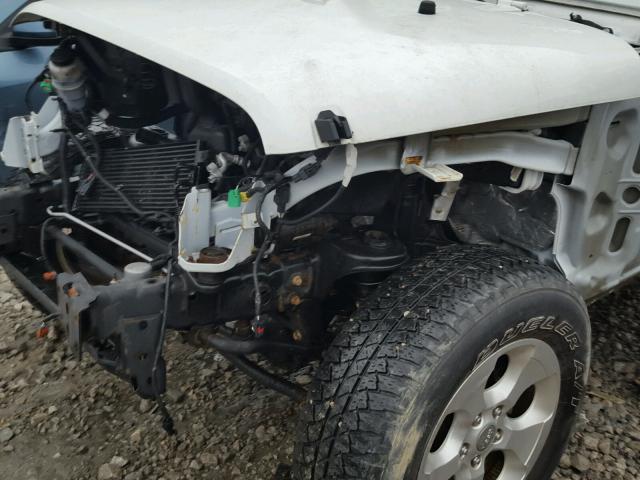 1C4BJWEG4DL657130 - 2013 JEEP WRANGLER U WHITE photo 9