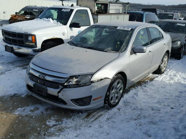 3FAHP0HA9AR425252 - 2010 FORD FUSION SE SILVER photo 2