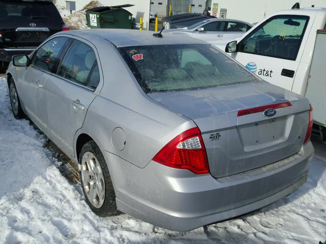 3FAHP0HA9AR425252 - 2010 FORD FUSION SE SILVER photo 3