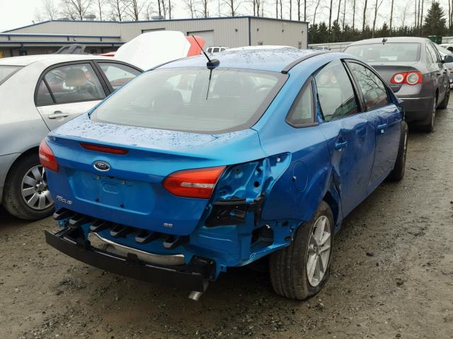 1FADP3F22HL223535 - 2017 FORD FOCUS SE BLUE photo 4