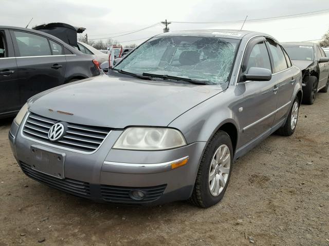 WVWPD63B02P453855 - 2002 VOLKSWAGEN PASSAT GLS GRAY photo 2