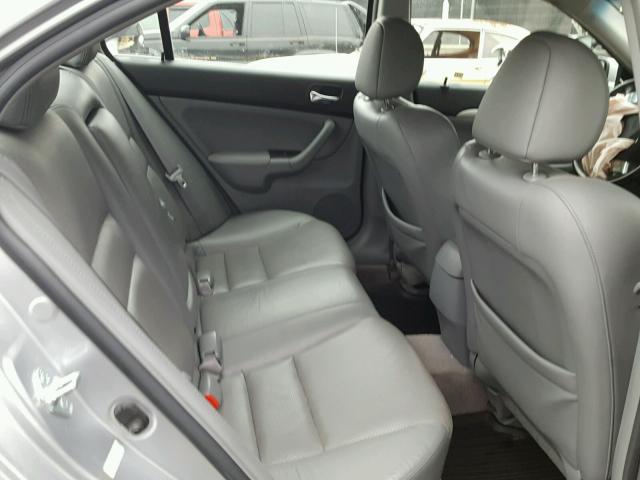 JH4CL96834C012944 - 2004 ACURA TSX SILVER photo 6