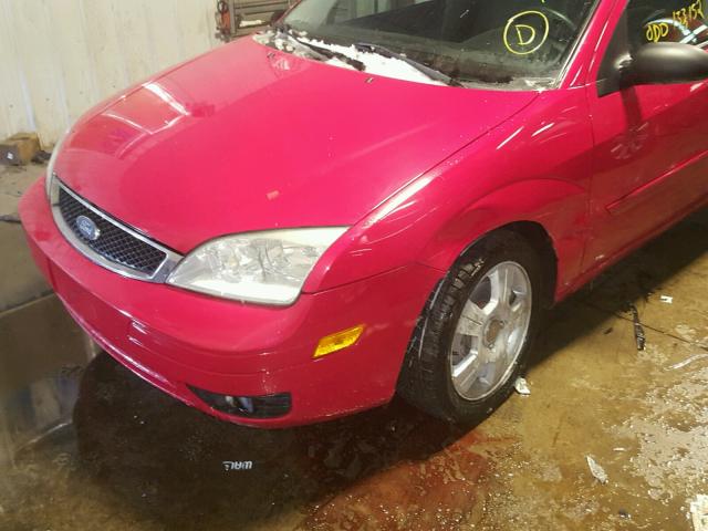 1FAHP34N17W364950 - 2007 FORD FOCUS ZX4 RED photo 9