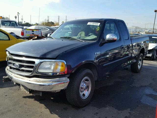 1FTZX172XYKA02063 - 2000 FORD F150 BLUE photo 2