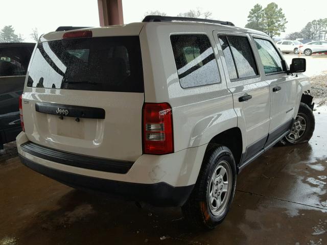 1J4NT1GA2BD203477 - 2011 JEEP PATRIOT SP WHITE photo 4