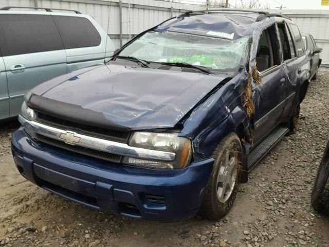 1GNDT13S242133047 - 2004 CHEVROLET TRAILBLAZE BLUE photo 2