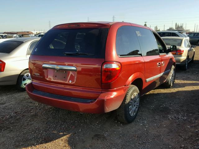 1A4GP45R16B593710 - 2006 CHRYSLER TOWN & COU RED photo 4