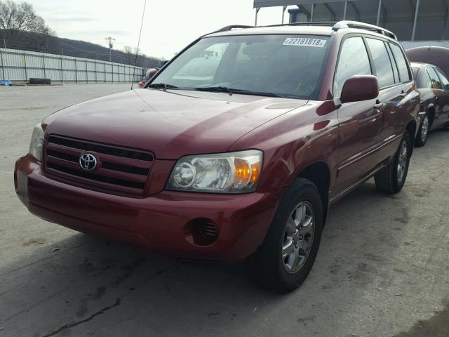 JTEDP21A750071375 - 2005 TOYOTA HIGHLANDER MAROON photo 2