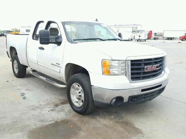 1GTHC29617E553525 - 2007 GMC SIERRA WHITE photo 1