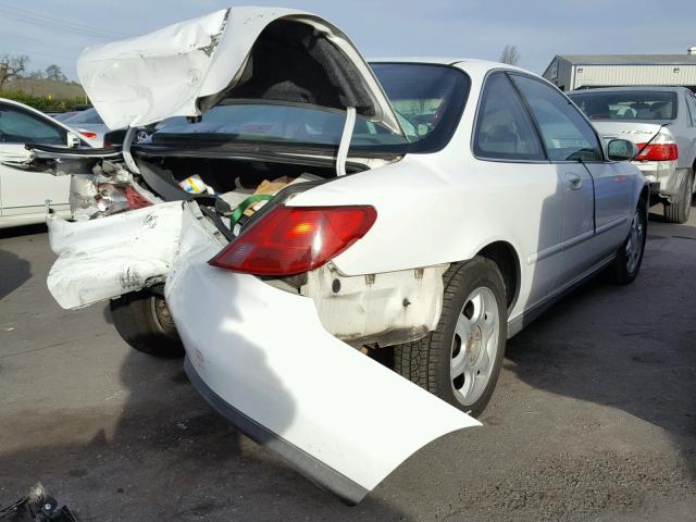 19UYA1151VL009653 - 1997 ACURA 2.2CL WHITE photo 4