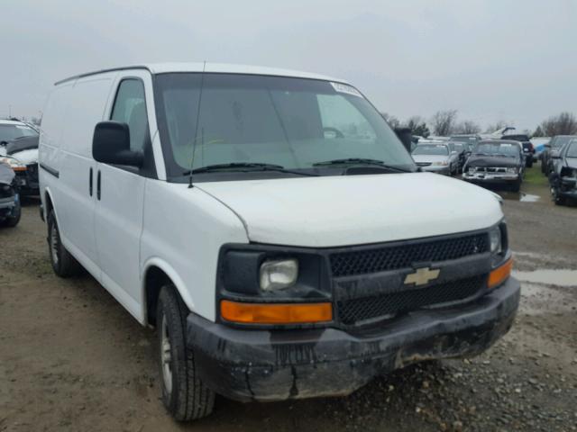 1GCFG15X351140496 - 2005 CHEVROLET EXPRESS G1 WHITE photo 1