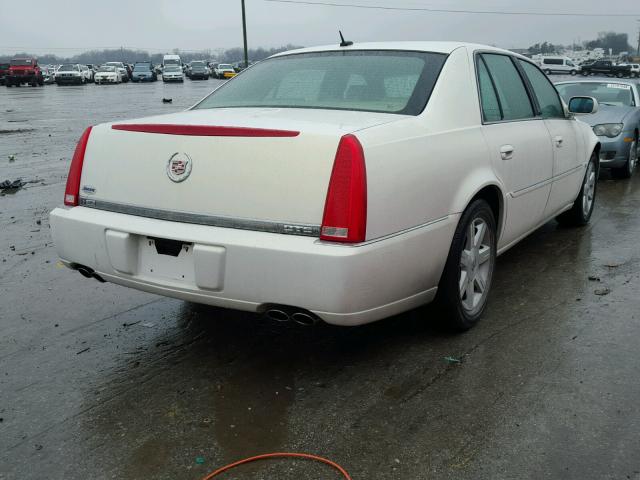 1G6KD57YX6U107079 - 2006 CADILLAC DTS WHITE photo 4