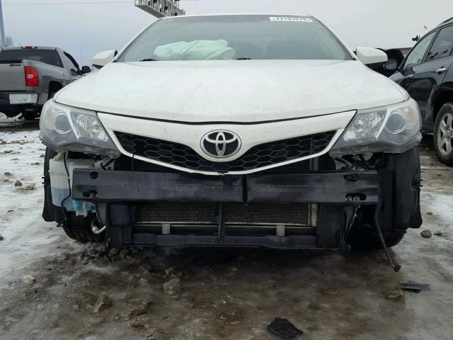 4T1BF1FK6EU752285 - 2014 TOYOTA CAMRY L WHITE photo 9