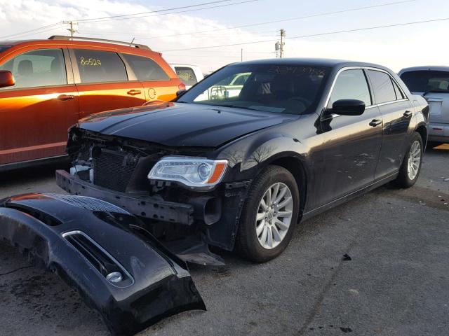 2C3CCAAG0DH530125 - 2013 CHRYSLER 300 BLACK photo 2