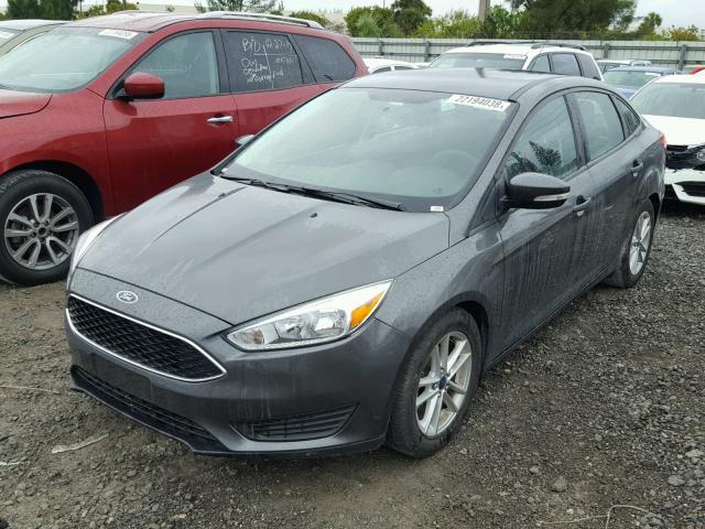 1FADP3F21GL234850 - 2016 FORD FOCUS SE GRAY photo 2