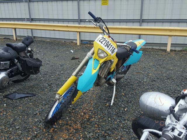 VBKEXM4045M386200 - 2005 KTM 520 EXC BLUE photo 2